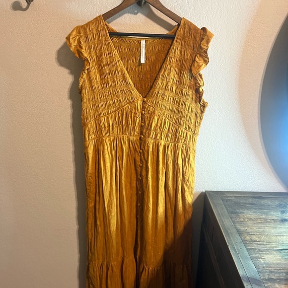 Anthropologie Dresses & Skirts - Anthro Peregrine Midi Dress